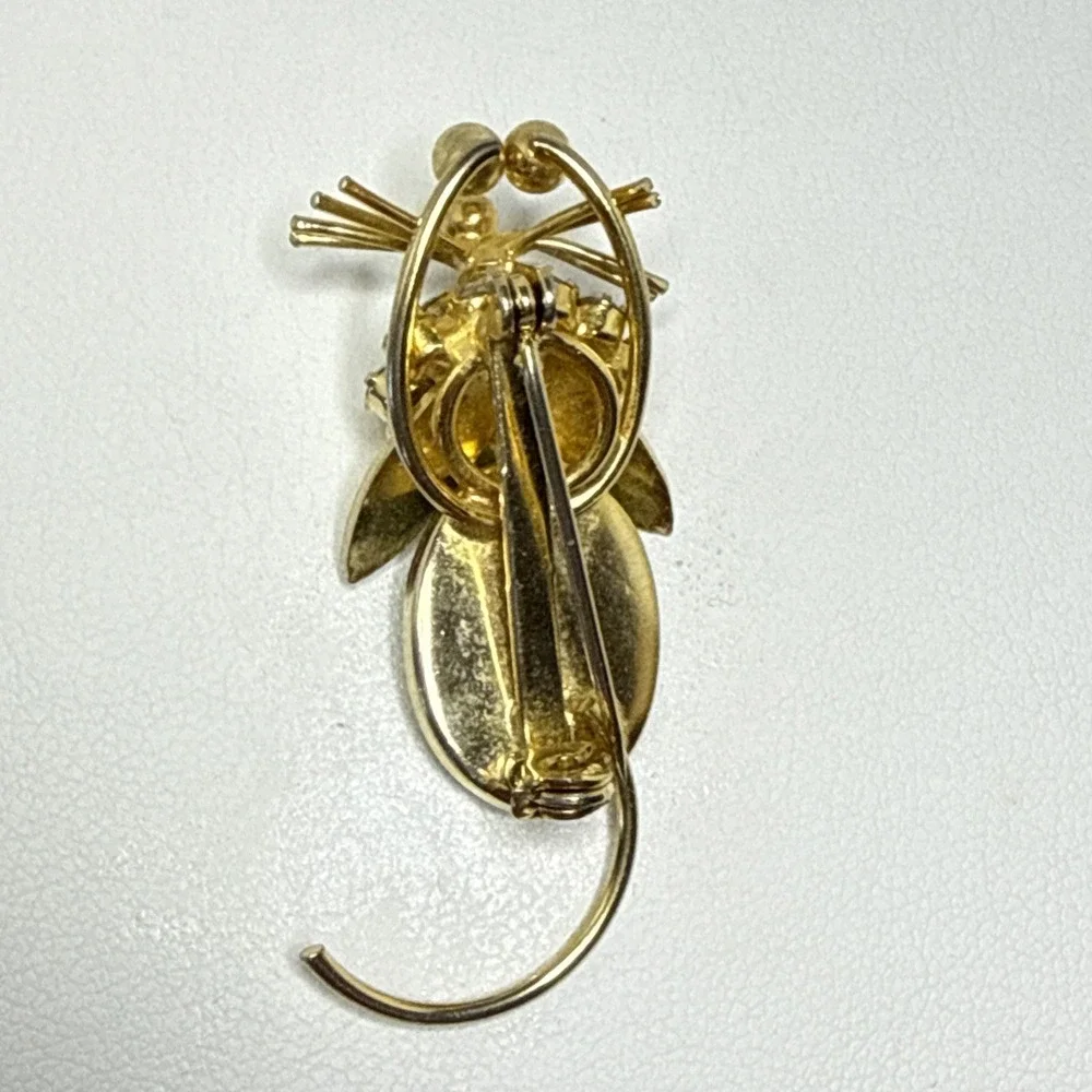 Vtg Green Cabacheon Rhinestone Figural Mouse Brooch Pin Gold Tone MCM 1623